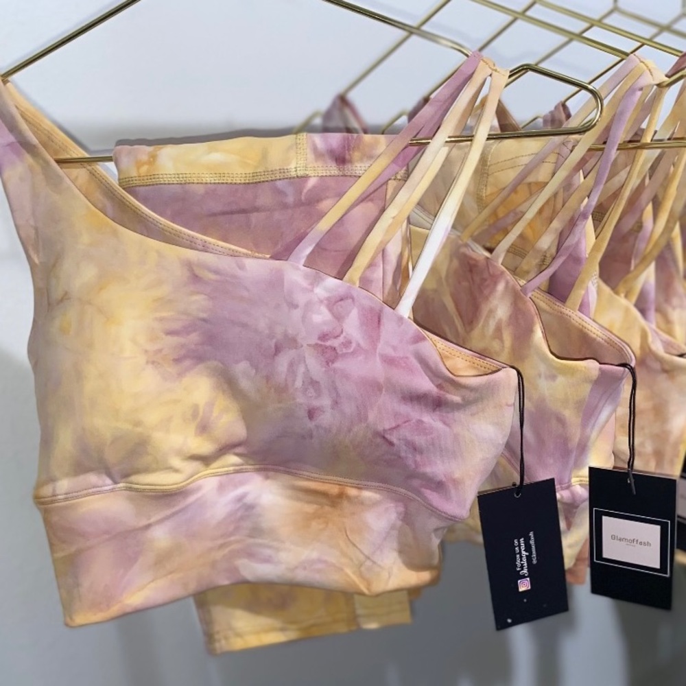 On Sale 🔴 Set Activewear tie dye shorts and top